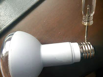 防水シリコンボンドの注入　図